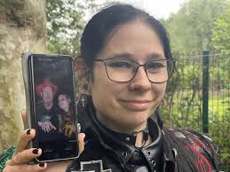 Metallica-monument is voor Ellen (30) een aandenken aan haar man: “Maar  Carlo kan ik niet meer vastpakken”