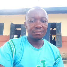 Should women approach men?