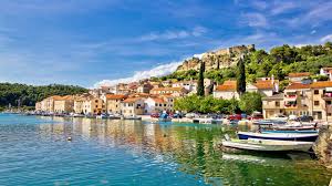 Χρβάτσκα ), της οποίας η επίσημη ονομασία είναι δημοκρατία της κροατίας ( κροατικά: Proorismos Kroatia Versus Travel