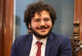 Patrick Zaki arriva a Modena