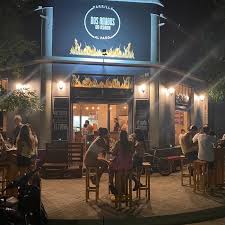 Parrilla al paso un asado dos amigos