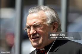 834 Cardinals Leave Rome For The Vatican Stock Photos, High-Res Pictures,  and Images