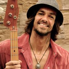 Stream Erick Fernandes music