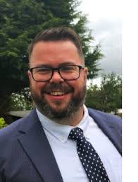 Leanne Cartwright's Instagram, Twitter & Facebook