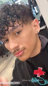 Changing your hair color changes your vibe ! Looking for a colorist ? Look  me up @avalonsalonnj @hairby_r.avalonsalon @haircolor_ar.tist #hair  #haircolorist #newjersey #wellaprofessional ...