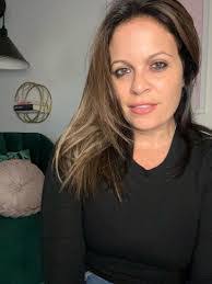 Rebecca Clayton's Instagram, Twitter & Facebook