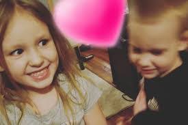 Nicole Tunstall's Instagram, Twitter & Facebook