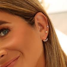 Aurelia Gold's Instagram, Twitter & Facebook