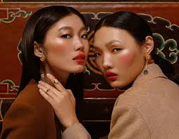 Activewear Lookbook Projects :: Photos, videos, logos, illustrations and  branding :: Behance