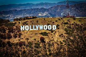 The hollywood sign is one of the most iconic signs of all time. Der Berumteste Schriftzug Amerikas Das Hollywood Sign