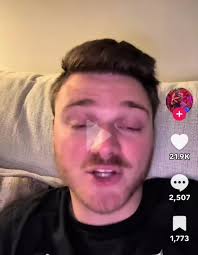 wanna be star in Nashville gets pushéd by Theo Von. what do you think about  it?