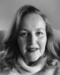 Beth Ineson's Instagram, Twitter & Facebook