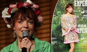 Heartbreak High star Chloe Hayden reveals 'devastating reason' for quitting  social media