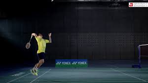 The badminton clear known as lobbing in most asian countries is the most important badminton shot especially in a singles game. Badminton Clear Vorhand Seitlich Youtube