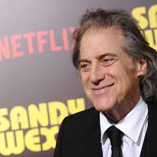 Richard Lewis, comediante de "Curb Your Enthusiasm", morre aos 76 anos