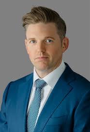 Barry Lynch's Instagram, Twitter & Facebook