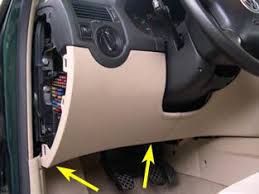 Vwvortex Com Diy Removing Interior Parts Ii Dash Trim Brake Light Switch Radio Cupholder Radio Hvac Cage Volkswagen Golf Volkswagen Vw Mk4