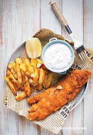 Ryba Z Frytkami I Sosem Tatarskim Magazyn Kuchenny Pub Food Cafe Food Fish And Chips Baked