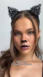 Black cat energy activated! 😼💄⁣, ⁣, De Cat Eye Waterproof eyeliner van  DOUGLAS is jouw geheime wapen voor deze purrfect Halloween look. 🖤⁣,  Perfect voor spooky nights en glam vibes! 💋⁣, ⁣, Try it if ...