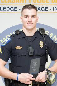 Police haircut of popular for whoever is a trendy, clean, and easy to style. 43 Charming Style Police Haircut Styles