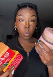 Rich Peach Vs Sweet Honey