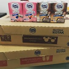 Susu bendera official shop berkomitmen untuk selalu menyediakan produk susu berkualitas dengan rasa lezat, bernilai gizi baik dan harga terjangkau susu bendera official shop. Susu Bendera Kotak 115ml Murah Banget Shopee Indonesia