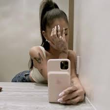 Forever n then some, grande. Ariana Grande S Second Engagement Ring Is Flawless 261 000 Five Carat Diamond Mirror Online