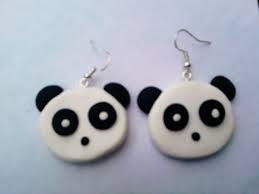 Boucles D Oreille Boucle D Oreille Tete De Panda En Pate Fimo Fimo Creation Pate Fimo Pate Fimo
