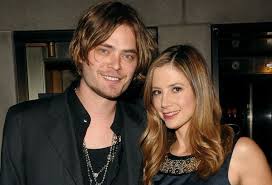 Mira had at least 7 relationship in the past. Mira Sorvino And Husband Welcome Baby Son After Life Threatening Pregnancy Mira Sorvino Zimbio