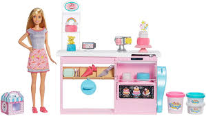 Wir backen eine barbie torte! Barbie Cake Decorating Playset Amazon De Spielzeug