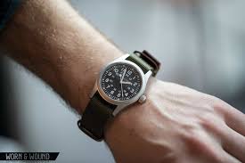 The new khaki field mechanical is a faithful recreation of its original 1960s forebear and is true to hamilton's military heritage. Baselworld 2018 Teaser Quick Hands On With The Hamilton Khaki Field Mechanical Worn Wound