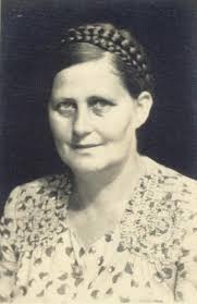 Wanda Howard Fisher Photograph Collection |