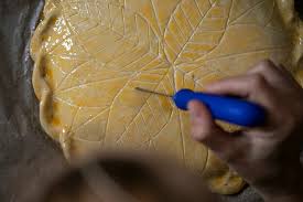 We did not find results for: Galette Des Rois So Gelingt Der Franzosische Konigskuchen