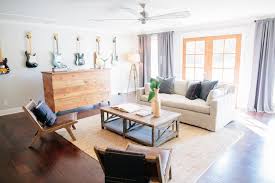 Fixer Upper Season 3 Episode 13 The Green Mile House Living Room Transformation Farm House Living Room Fixer Upper