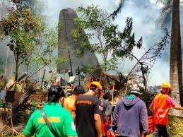 Last month a black hawk helicopter crashed during a training mission, killing six people. N1t0om1mwenmcm