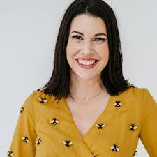 Megan Squires's Instagram, Twitter & Facebook