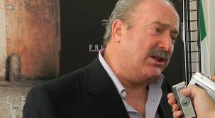 Il senatore Barba dona 800mila euro al nipote ma 20 anni dopo gli fa causa:  «Parente ingrato, non li merita»