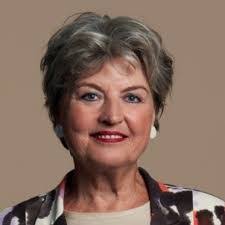 Andrea Walraven's Instagram, Twitter & Facebook