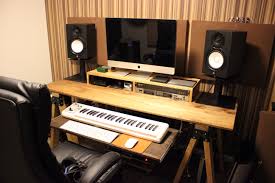 dtm用デスクをホームセンターの資材のみで自作しました ホームスタジオ 音楽制作 ホーム