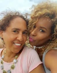 Crystal Streets's Instagram, Twitter & Facebook