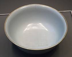In similar fashion to longquan celadons , ru pieces have small amounts of iron oxide in their glaze that oxidize and turn greenish when fired in a reducing atmosphere. Ru Ware Wikiwand