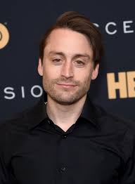Greg giving me Kieran Culkin vibes (Roman Roy from Succession) :  r/thebachelor