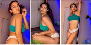 Tara Kudale OnlyFans - Pussy Closeup Moaning