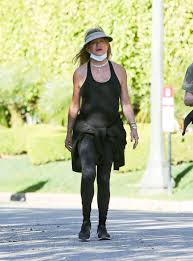 Origin goldie hawn is an american actress, director and producer. Goldie Hawn Out In Los Angeles 02 26 2021 Celebmafia