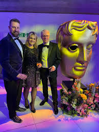 Brian Leake's Instagram, Twitter & Facebook