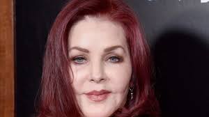 Priscilla Presley fala sobre morte do neto com Elvis pela primeira vez:  'Devastador'