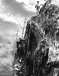 Hiding in a shell hole with two riflemen, a japanese grenade landed at his feet. Desmond Doss On Twitter Okinawa S Famous Hacksaw Ridge A Place To Reflect On Wwii Battle Https T Co Yeokjduhhm