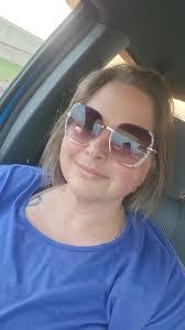 Amber Benitez's Instagram, Twitter & Facebook