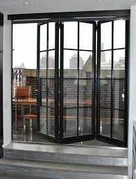 Les portails et portillons en fer que nous fabriquons dans notre atelier de ferronnerie sont entièrement réalisés sur mesure, selon les désirs du client. Les Portes Pliantes Design En 44 Photos