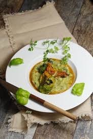 Fleurs De Courgette Farcies Puree De Courgette Et Bisque De Homard Fleur De Courgette Farcie Bisque De Homard Courgettes Farcies